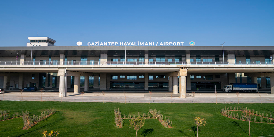 (Gaziantep Havalimanı Araç Kiralama) İÇ-DIŞ HATLAR TERMİNALİNDE 7 GÜN 24 SAAT (MURAT FİLO- RENT A CAR) KONFORUYLA SİZLERLE...